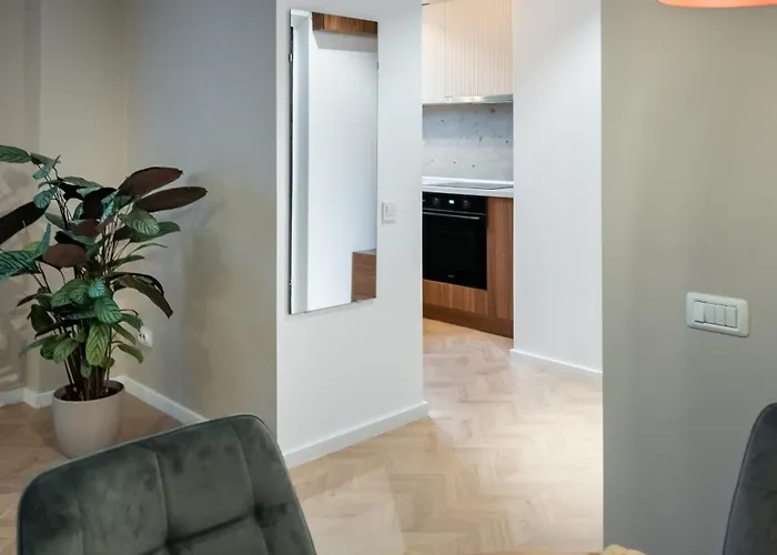 Ultracentral Near Old Town, Cismigiu And Victoriei - Cozy, Quiet And Modern Wt Sunny Balcony Апартаменты Бухарест