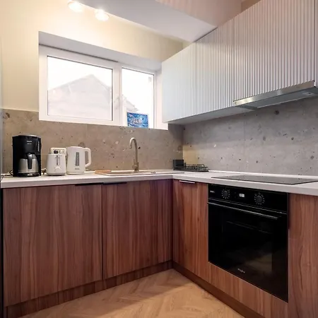 Appartement Ultracentral Near Old Town, Cismigiu And Victoriei - Cozy, Quiet And Modern Wt Sunny Balcony Bucarest