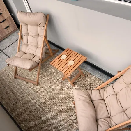 Apartmán Ultracentral Near Old Town, Cismigiu And Victoriei - Cozy, Quiet And Modern Wt Sunny Balcony *