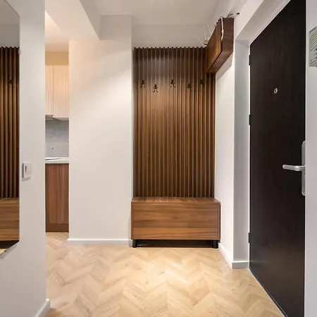 Ultracentral Near Old Town, Cismigiu And Victoriei - Cozy, Quiet And Modern Wt Sunny Balcony Bukarest