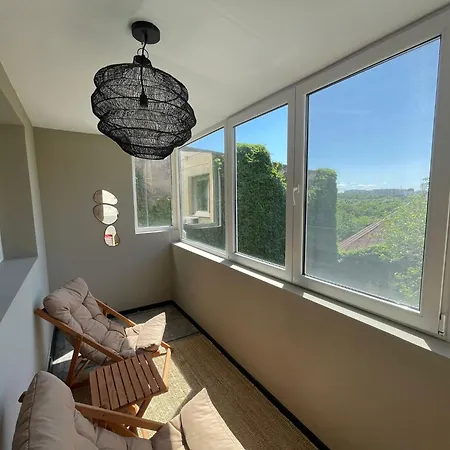 Ultracentral Near Old Town, Cismigiu And Victoriei - Cozy, Quiet And Modern Wt Sunny Balcony Bucharest