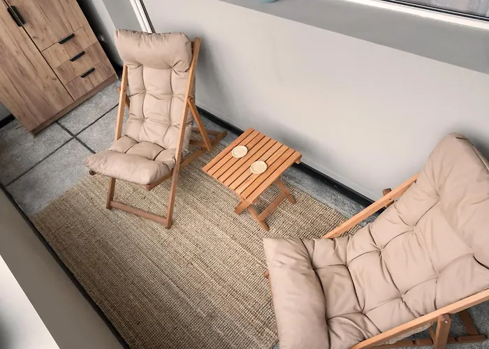 Apartmán Ultracentral Near Old Town, Cismigiu And Victoriei - Cozy, Quiet And Modern Wt Sunny Balcony *